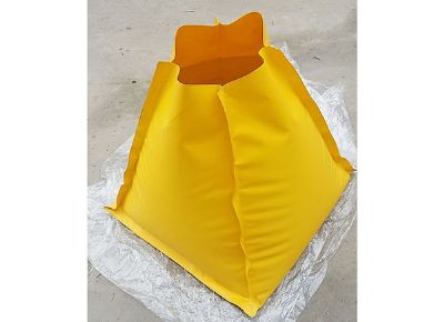 點擊查看詳細信息<br>標題：水袋 閱讀次數(shù)：4251